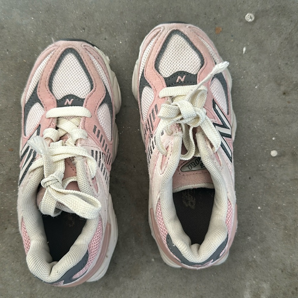 Pink and gray 9060 New Balance Little Kids